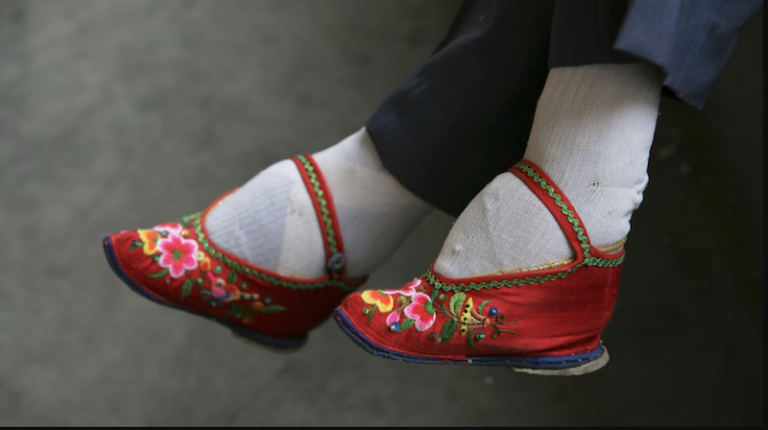 chaussure pied bande chine